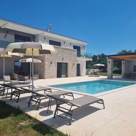Luxury Villa Serena 2022 - With Heated Pool Cukrici Екстериор снимка