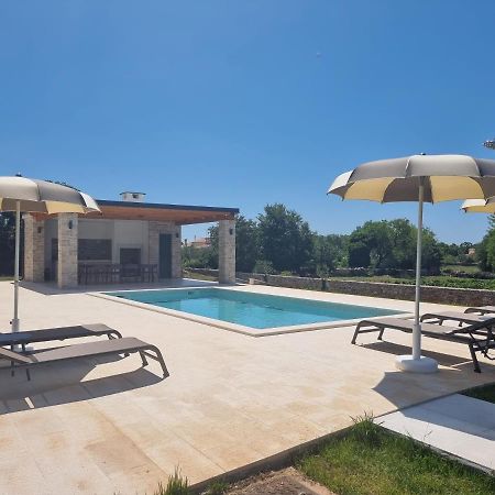 Luxury Villa Serena 2022 - With Heated Pool Cukrici Екстериор снимка