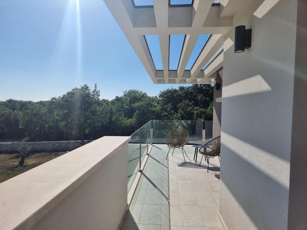 Luxury Villa Serena 2022 - With Heated Pool Cukrici Екстериор снимка