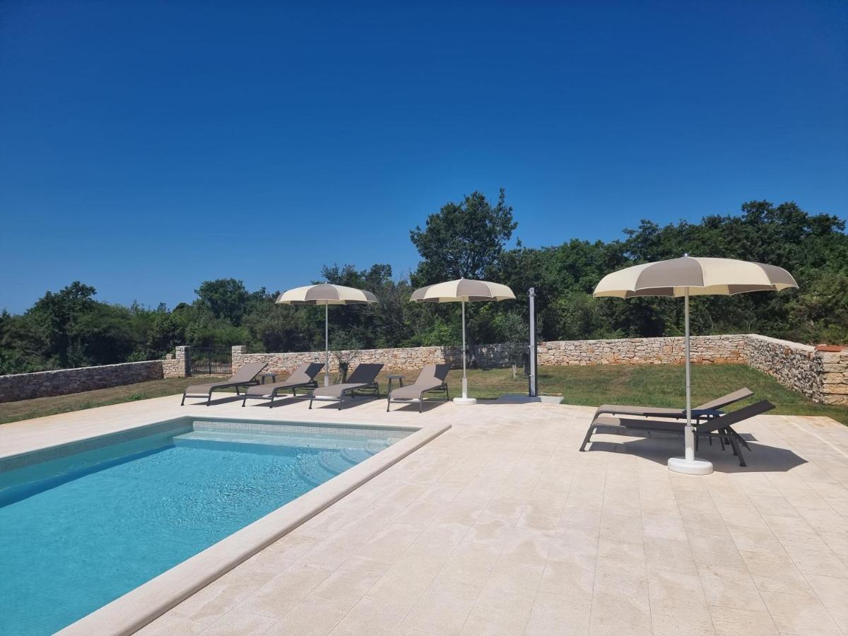 Luxury Villa Serena 2022 - With Heated Pool Cukrici Екстериор снимка